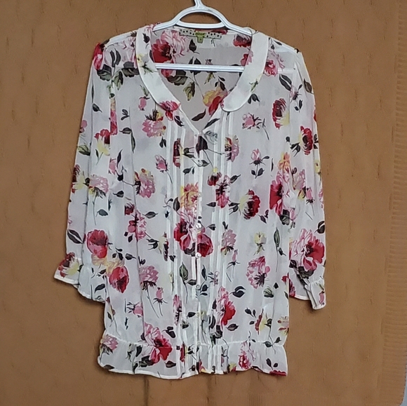 Dress White & Floral Blouse - Picture 1 of 7